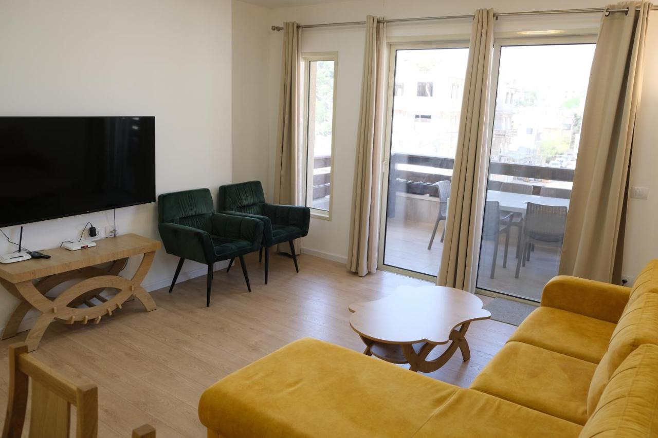 Hermon Suites มาจดาล ชามส์ ภายนอก รูปภาพ