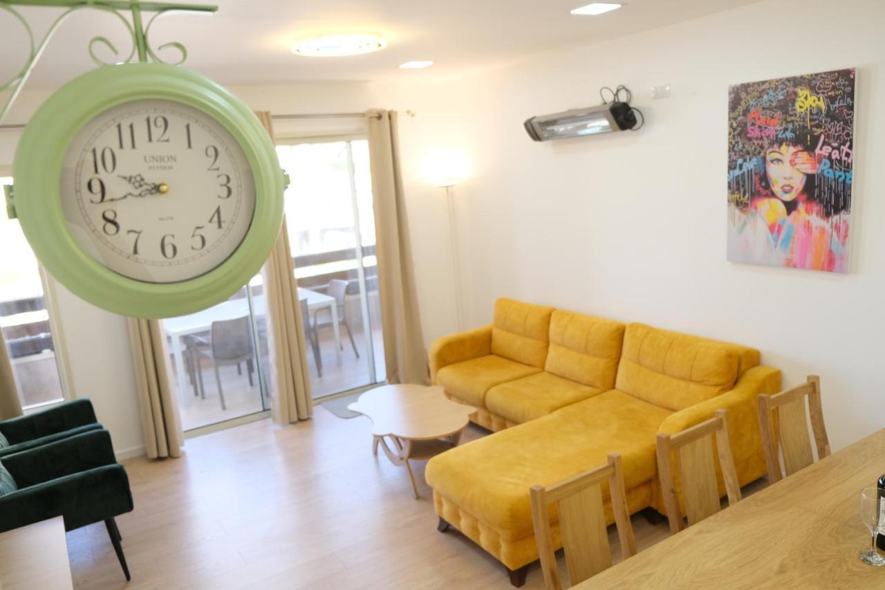 Hermon Suites มาจดาล ชามส์ ภายนอก รูปภาพ